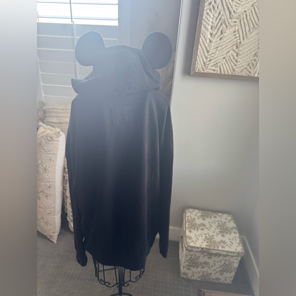 Disneyland Resort Black Mickey Mouse Hoodie size large - Picture 4 of 6
